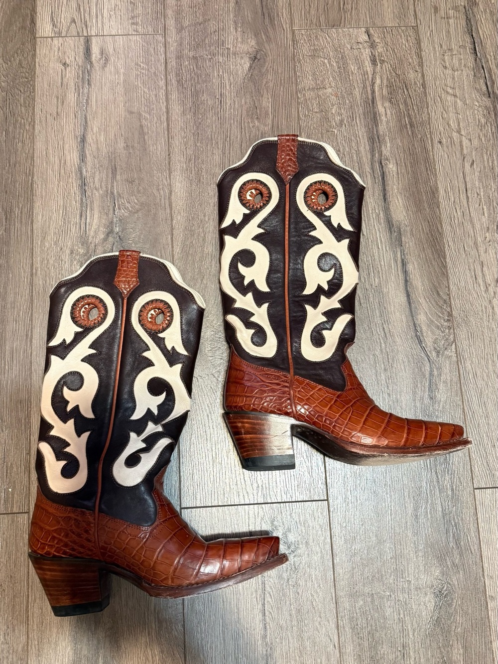 Tecovas White & Brown Limited Edition Boot Interior